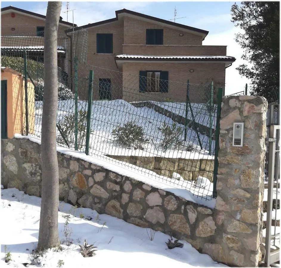 Intera Grande Mansarda Di Villetta In Perugia, Olmo Costa D'Argento 0*, Perugia